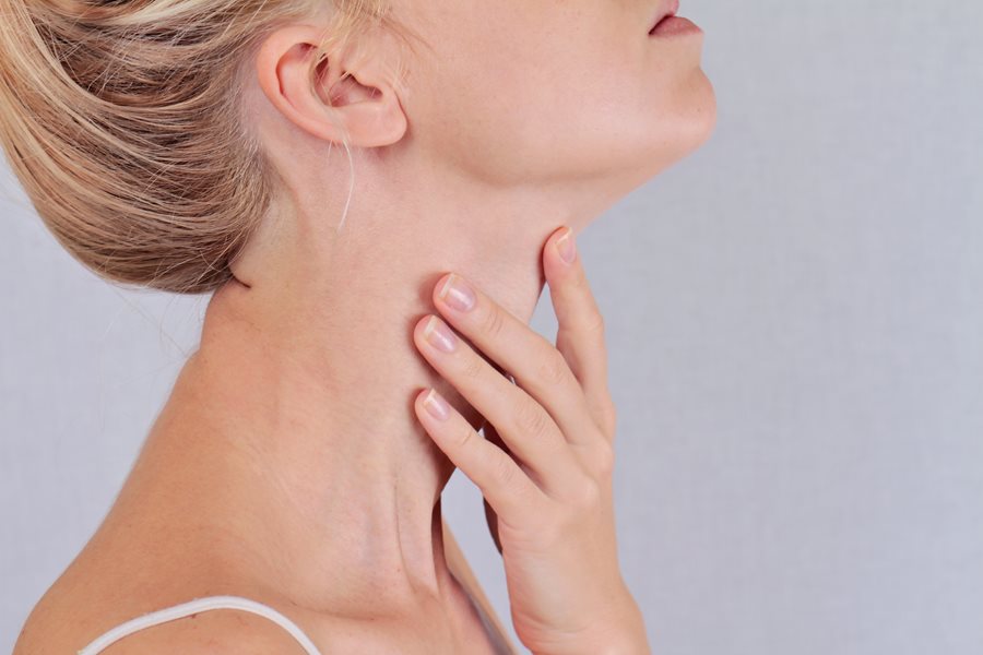 Poruchy štítnej žľazy hrozia pravdepodobnejšie ženám